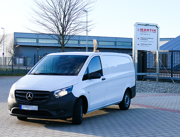 Vorführfahrzeug Mercedes Benz Vito auf dem Betriebsgelände